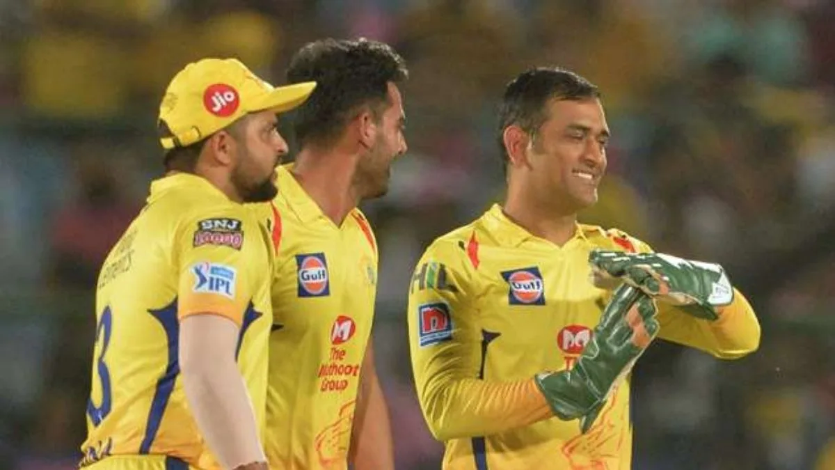 Deepak-chahar-eith-dhoni