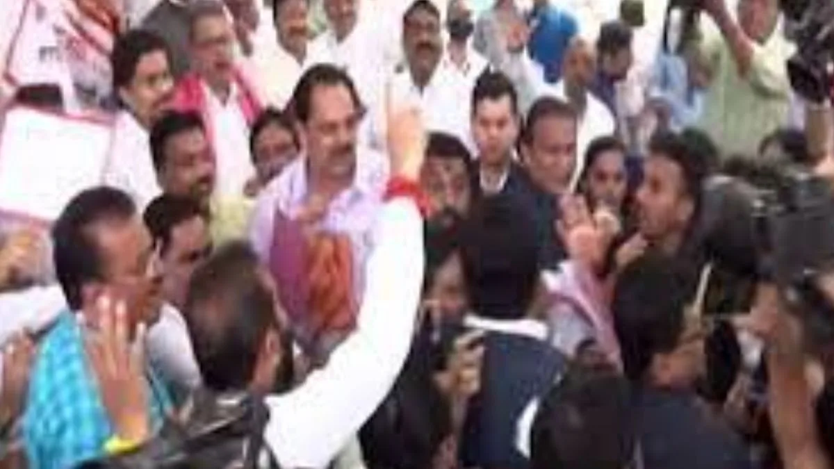 clash between MLA