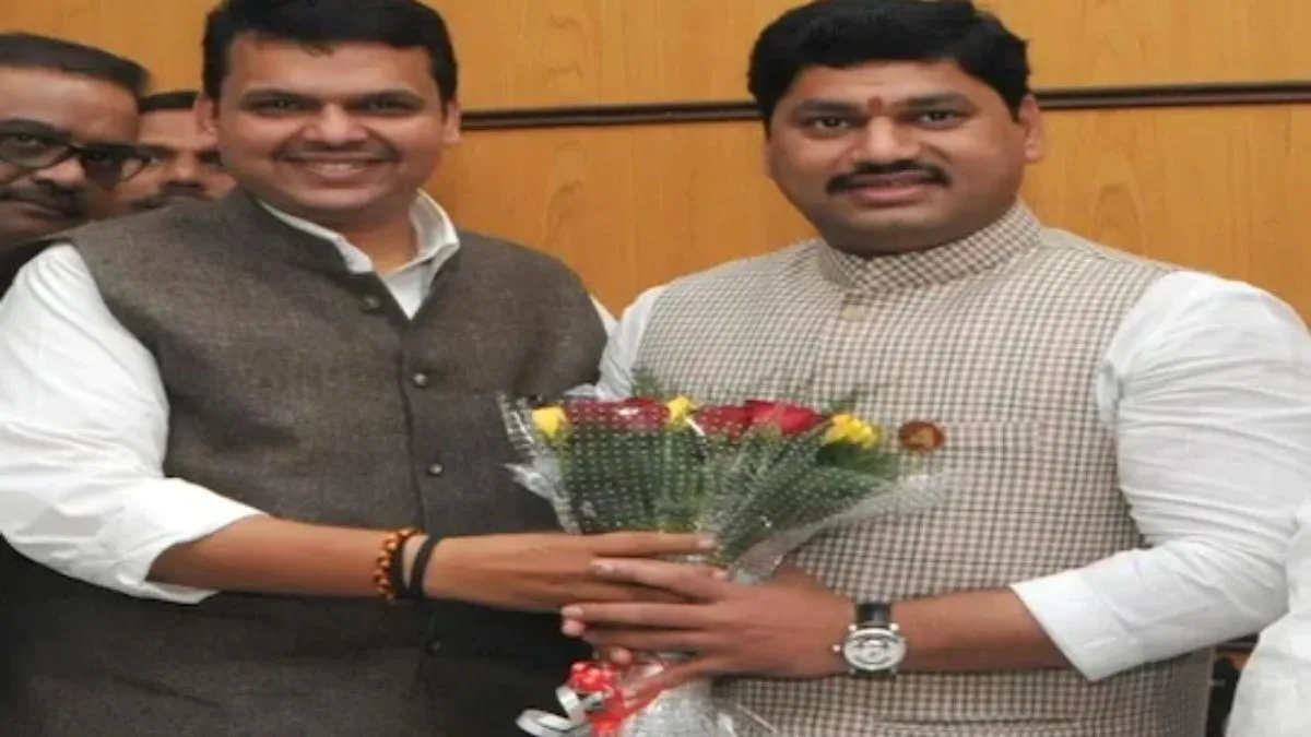 dhanjay munde fadanvis