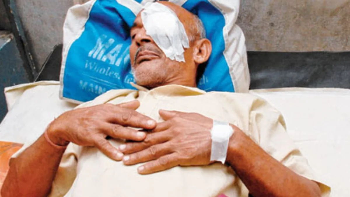 eyes old man